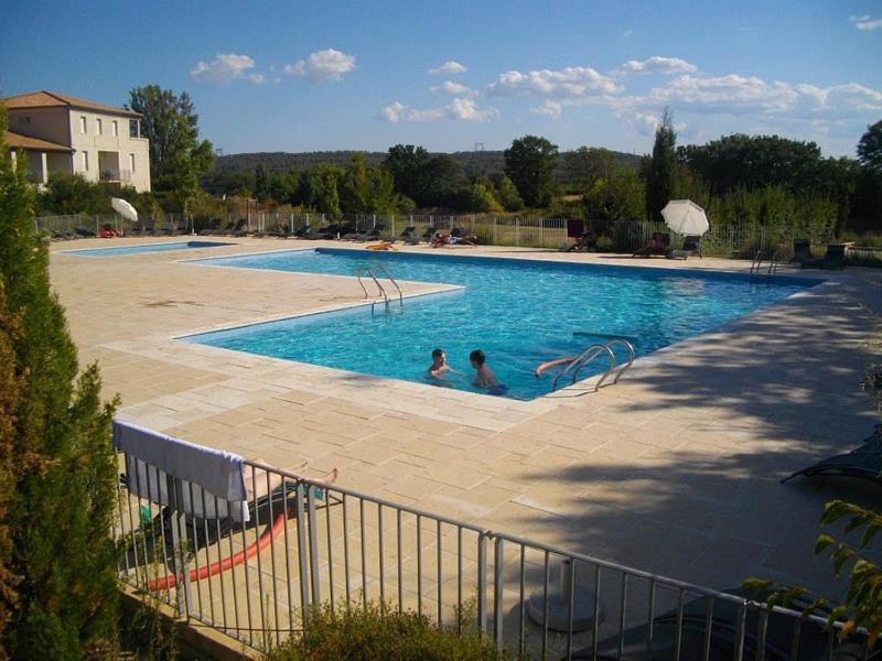 Appartement Entier Dans Residence De Tourisme Azille Экстерьер фото